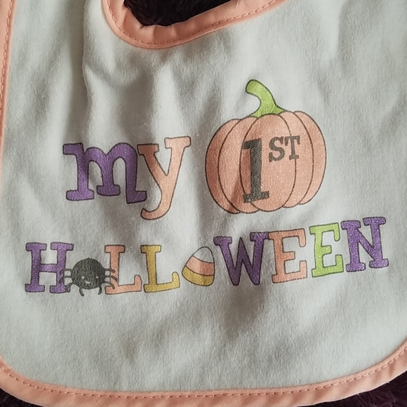Lot 5 bibs: 2 Halloween and 3 embroidered animals - Picture 5 of 8